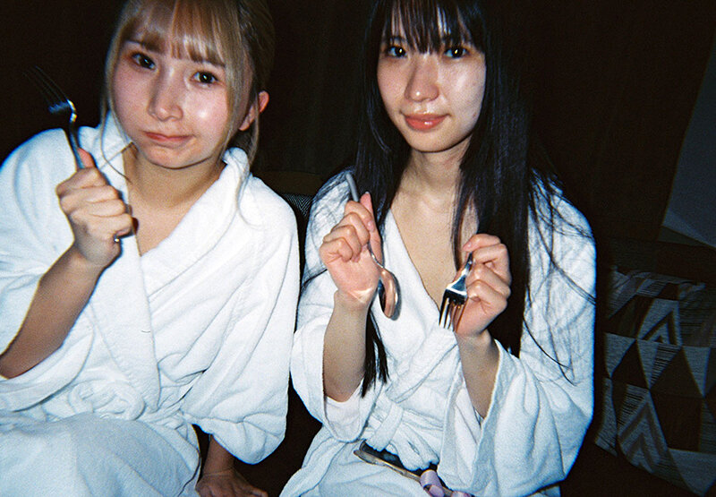 1boko00008│ちっぱい女子旅 プライベートでも仲良しだけど2人きりでデートして、お風呂に入って、たくさんキスしたら…好きが溢れました。 希咲那奈 由良かな│希咲那奈・由良かな│ハイビジョン