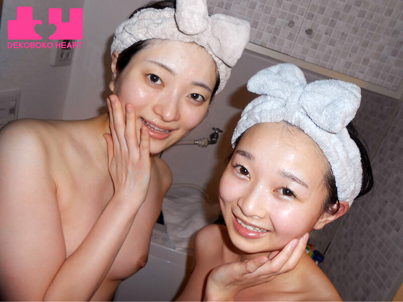 1boko00026│介護士ちゃんに恋した私 久しぶりに一目惚れをして勇気を出して2人きりの時にキスしたら優しくキスを返してくれて…一緒にゴハンを作ってお風呂に入って身体を重ね合った同棲レズタイム 中城葵 望月つぼみ│中城葵・望月つぼみ│お風呂