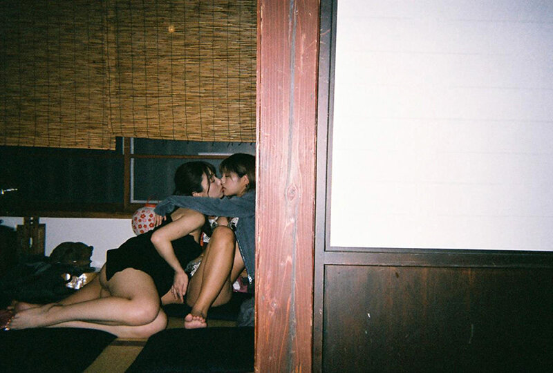 1boko00005│もう会えない…だから好きを伝えたくてキスしたらもっと好きになりました。ラストレズで想いを重ね、唇を重ね、1泊2日の民泊デート 渚みつき さつき芽衣│渚みつき・さつき芽衣│美乳