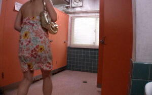 dbnk00032│「すみません！私とレズしてくれませんか？」まさかの同姓からの愛撫に…欲求不満な人妻は…4時間││若妻・幼妻